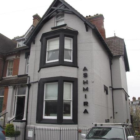 Ashmira Guest House Weymouth Exteriör bild