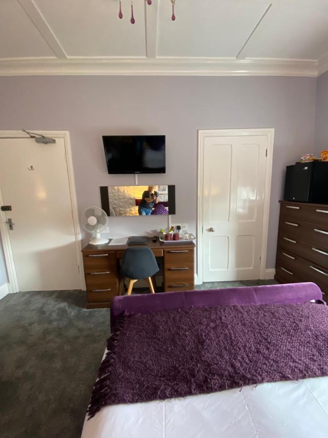 Ashmira Guest House Weymouth Exteriör bild