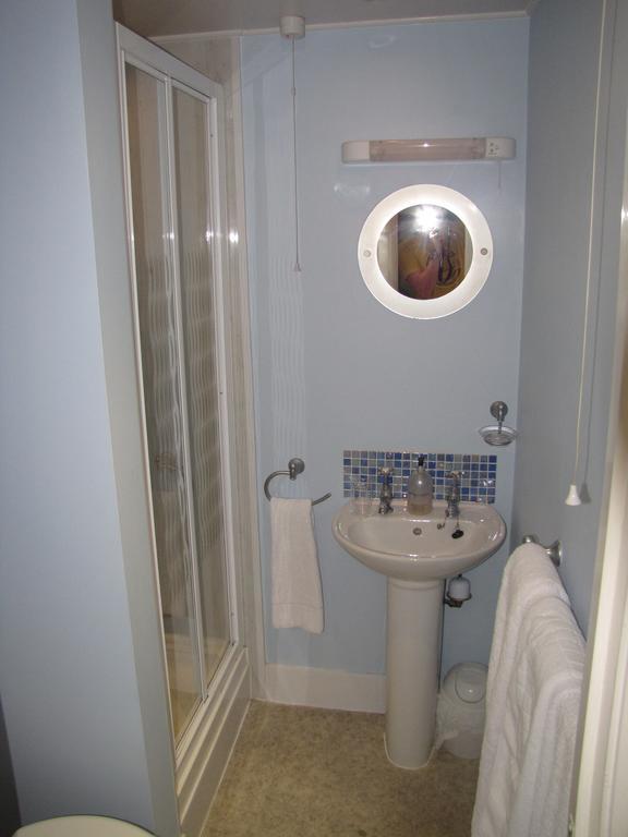 Ashmira Guest House Weymouth Exteriör bild