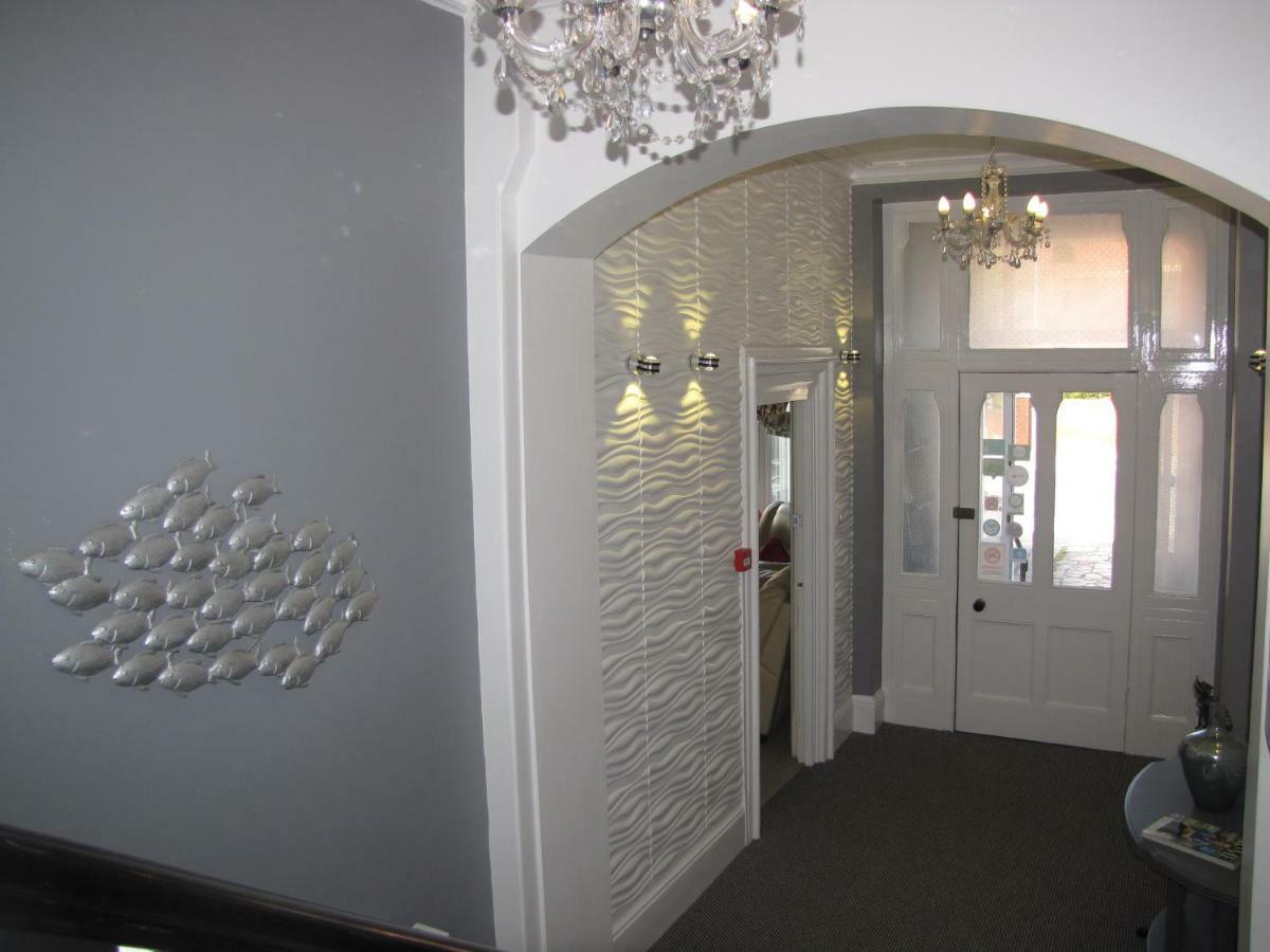 Ashmira Guest House Weymouth Exteriör bild