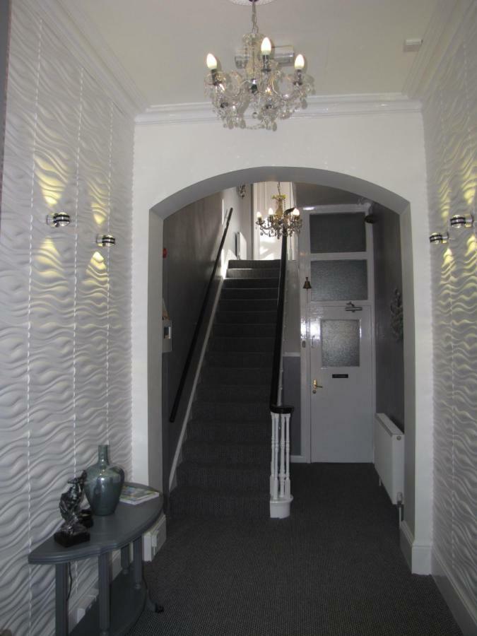 Ashmira Guest House Weymouth Exteriör bild